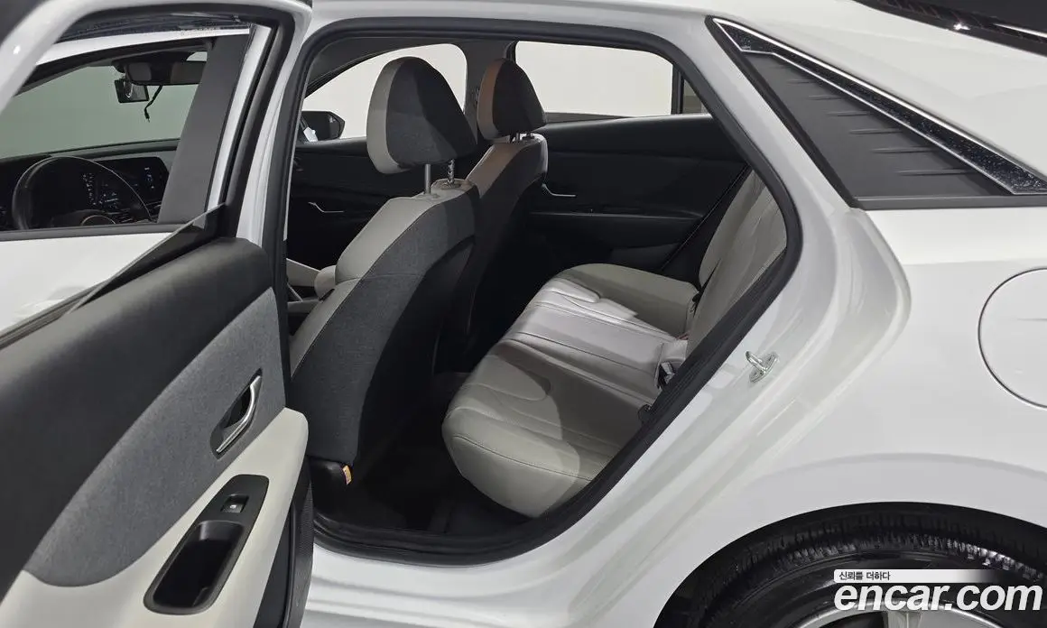 Hyundai Avante 2021 1.6 автомат (гидро), фото 17 Hyundai Avante 2021 1.6 автомат (гидро), фото 17
