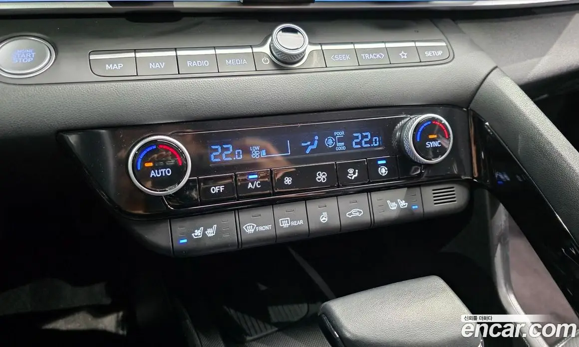 Hyundai Avante 2023 1.6 автомат (гидро), фото 18