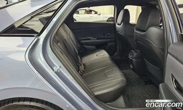 Hyundai Avante 2025 2.0 автомат (гидро), миниатюра 12
