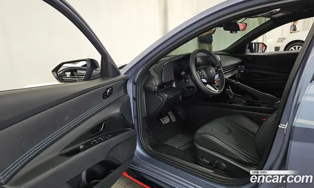 Hyundai Avante 2025 2.0 автомат (гидро), миниатюра 10