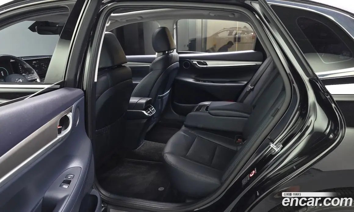Hyundai Grandeur 2020 2.4 автомат (гидро), фото 16