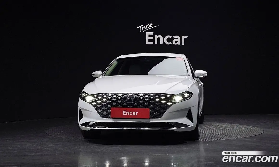 Hyundai Grandeur 2021 2.4 автомат (гидро), фото 3