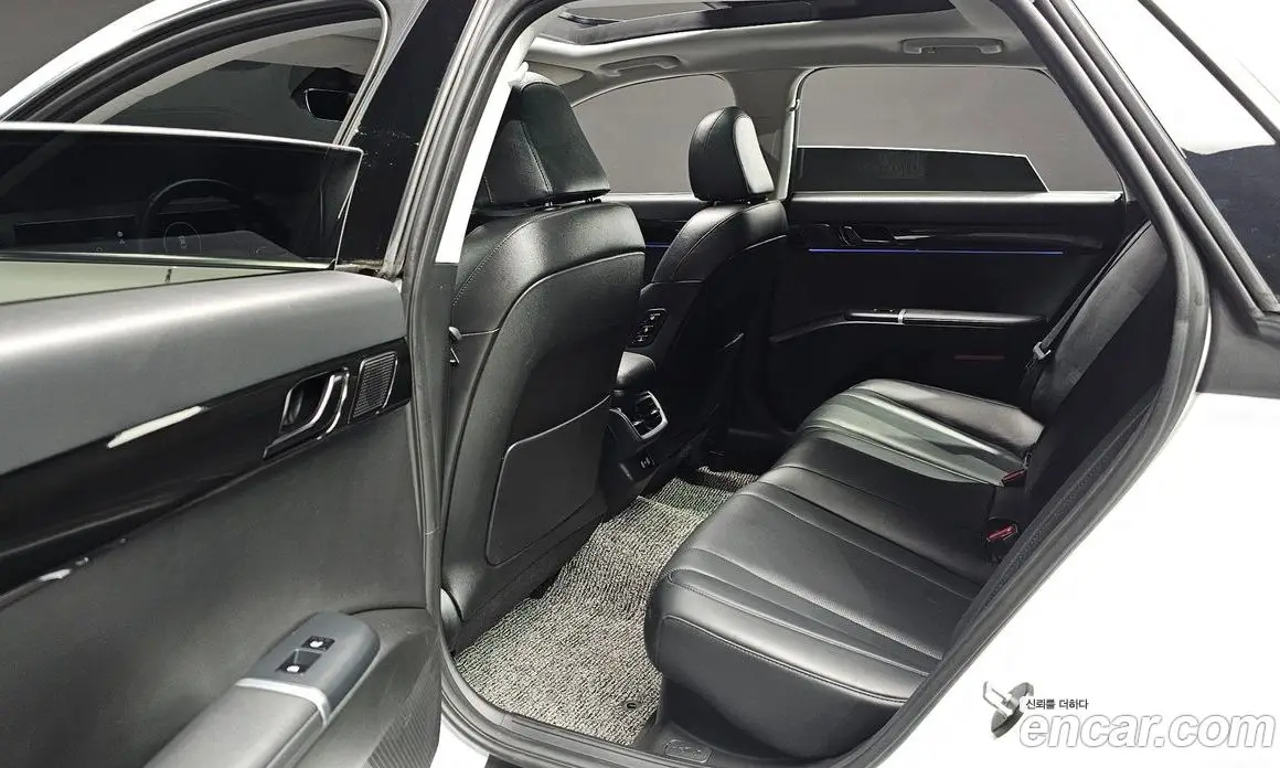Hyundai Grandeur 2023 1.6 автомат (гидро), фото 12