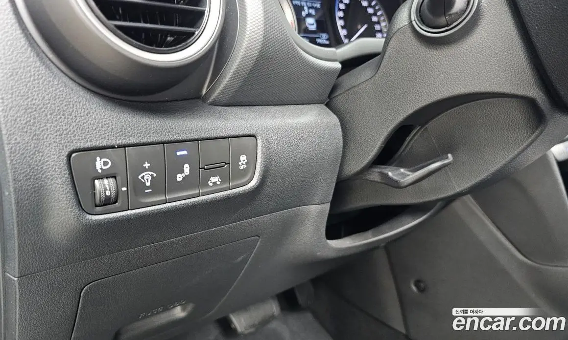 Hyundai Kona 2020 1.6 автомат (гидро), фото 25