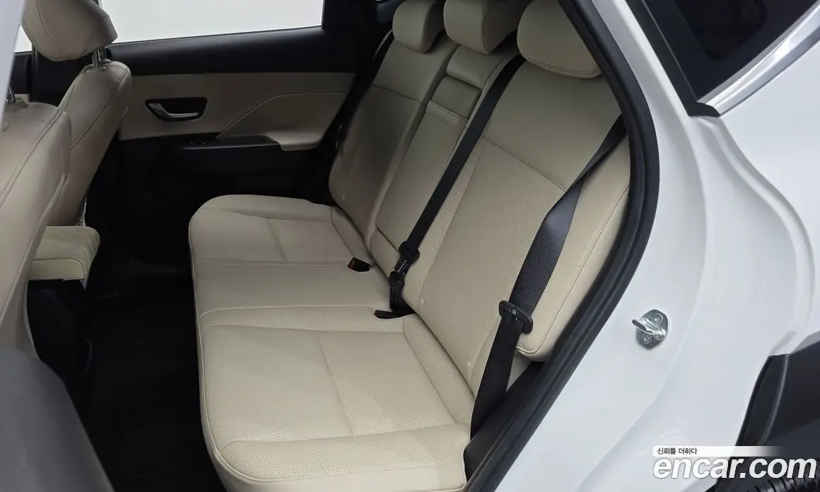 Hyundai Kona 2024 1.6 автомат (гидро), фото 16