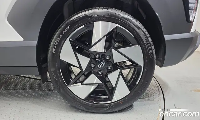 Hyundai Kona 2024 1.6 автомат (гидро), миниатюра 7