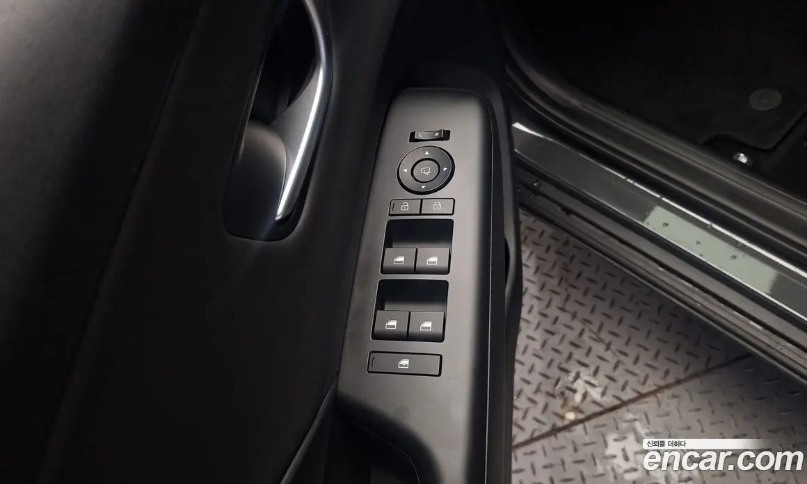 Hyundai Kona 2025 1.6 автомат (гидро), фото 11