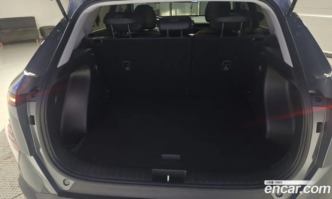 Hyundai Kona 2025 1.6 автомат (гидро), фото 17
