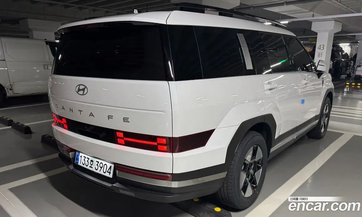 Hyundai Santa Fe 2025 1.6 автомат (гидро), фото 3