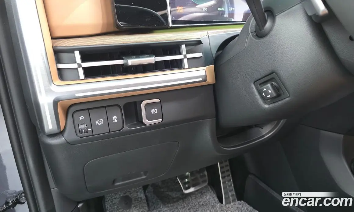 Hyundai Santa Fe 2025 1.6 автомат (гидро), фото 23