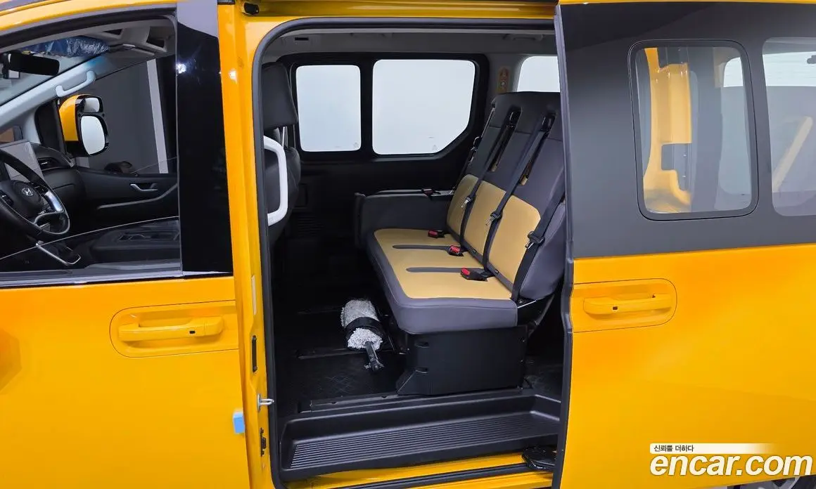 Hyundai Staria 2024 3.5 автомат (гидро), фото 17