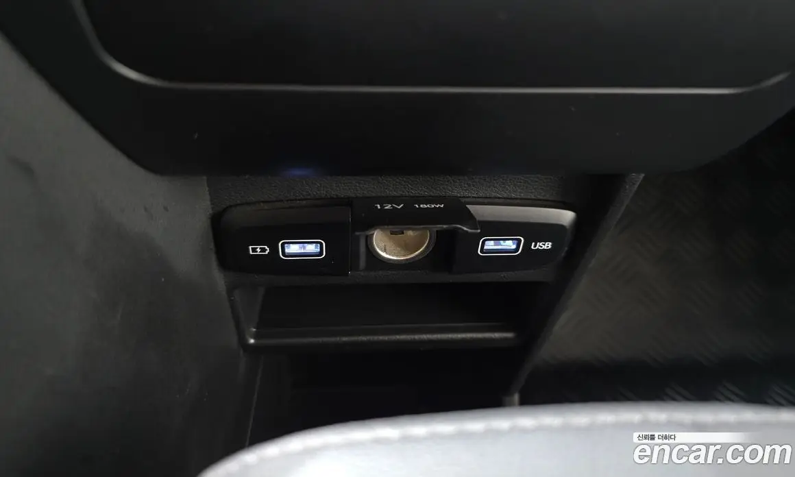 Hyundai Staria 2024 3.5 автомат (гидро), фото 29
