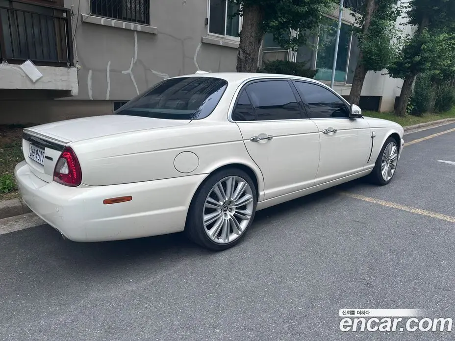 Jaguar XJ 2008 2.7 автомат (гидро), фото 2 Jaguar XJ 2008 2.7 автомат (гидро), фото 2