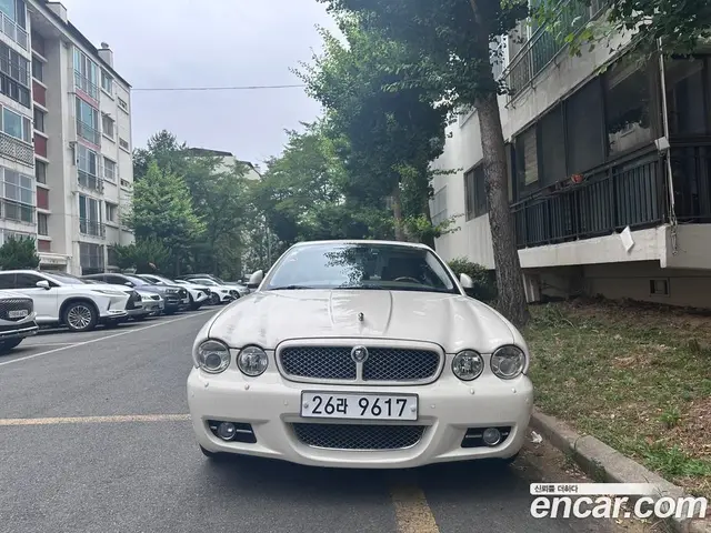 Jaguar XJ 2008 2.7 автомат (гидро), миниатюра 3 Jaguar XJ 2008 2.7 автомат (гидро), миниатюра 3