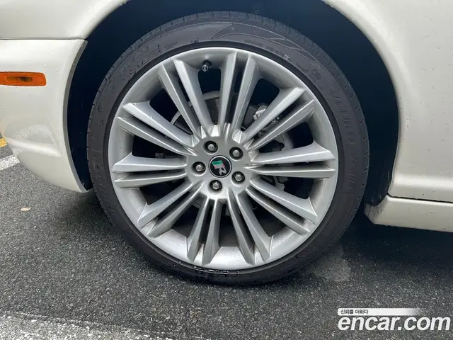 Jaguar XJ 2008 2.7 автомат (гидро), миниатюра 5 Jaguar XJ 2008 2.7 автомат (гидро), миниатюра 5