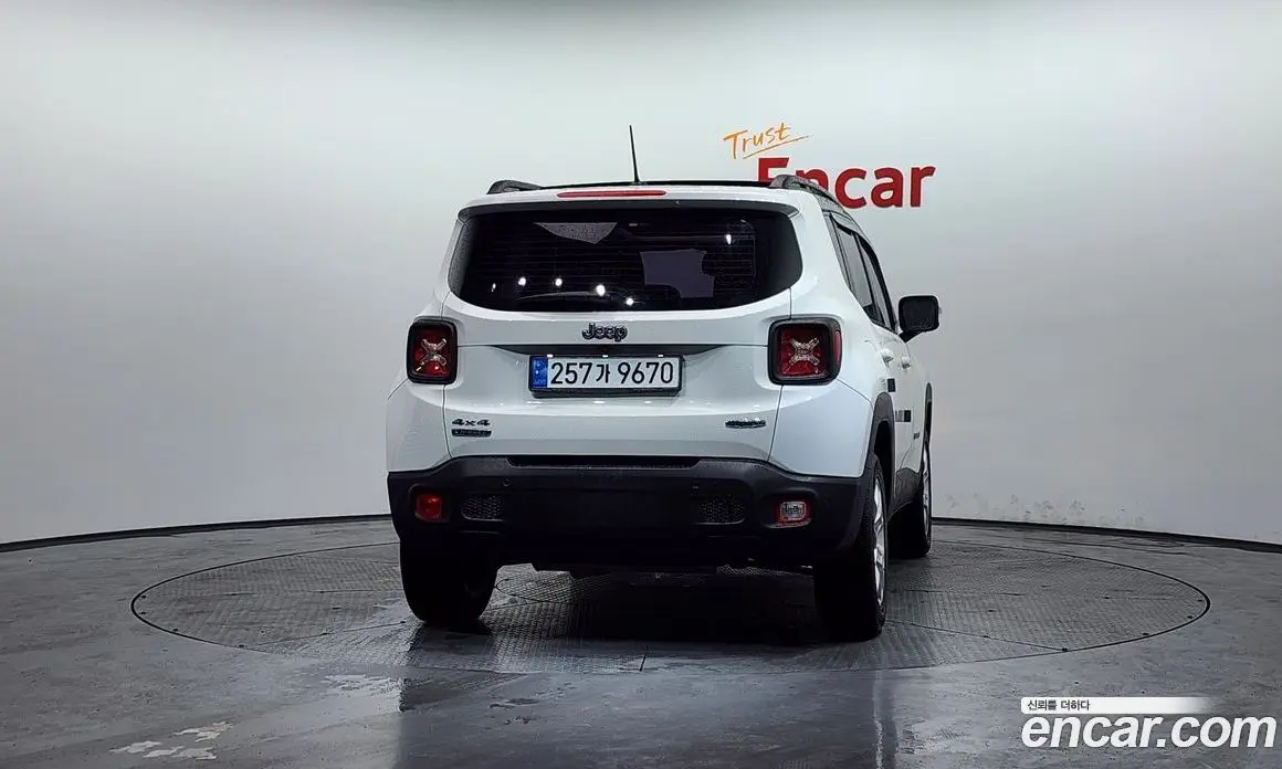 Jeep Renegade 2015 2.0 автомат (гидро), фото 4 Jeep Renegade 2015 2.0 автомат (гидро), фото 4