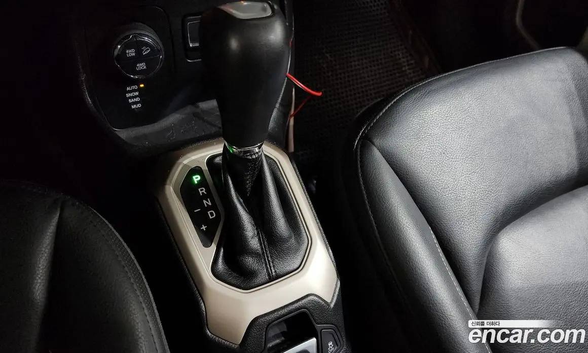 Jeep Renegade 2015 2.0 автомат (гидро), фото 9 Jeep Renegade 2015 2.0 автомат (гидро), фото 9