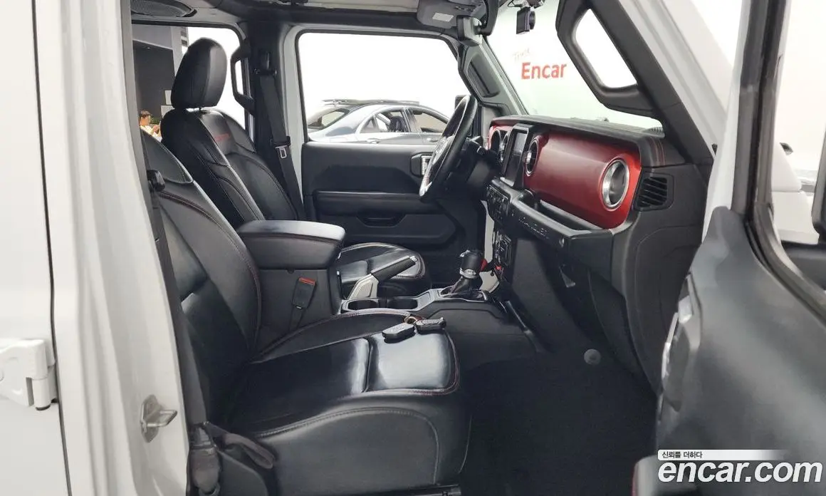 Jeep Wrangler 2018 2.0 автомат (гидро), фото 11 Jeep Wrangler 2018 2.0 автомат (гидро), фото 11