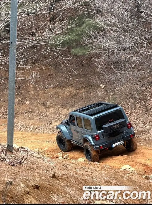 Jeep Wrangler 2025 2.0 автомат (гидро), фото 11 Jeep Wrangler 2025 2.0 автомат (гидро), фото 11