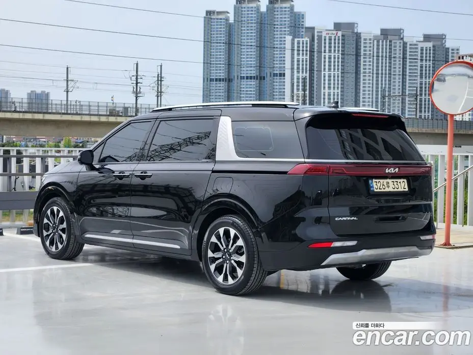 Kia Carnival 2022 2.2 автомат (гидро), фото 4