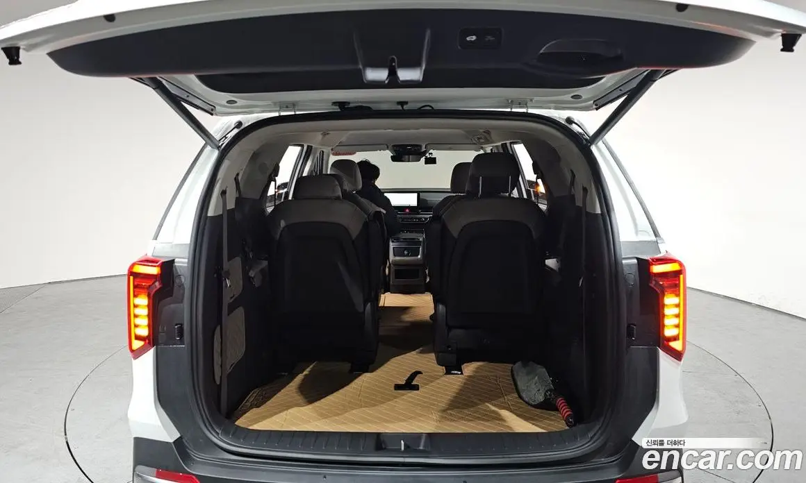 Kia Carnival 2024 2.2 автомат (гидро), фото 19 Kia Carnival 2024 2.2 автомат (гидро), фото 19