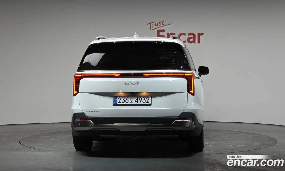 Kia Carnival 2024 2.2 автомат (гидро), фото 3 Kia Carnival 2024 2.2 автомат (гидро), фото 3