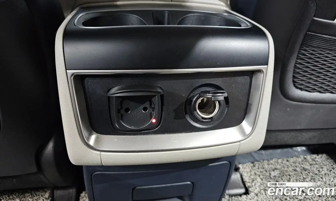 Kia Carnival 2024 1.6 автомат (гидро), фото 39