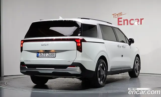 Kia Carnival, 2025, 29 682 км