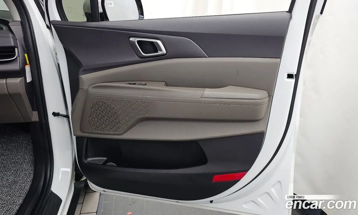 Kia Carnival 2025 1.6 автомат (гидро), фото 14