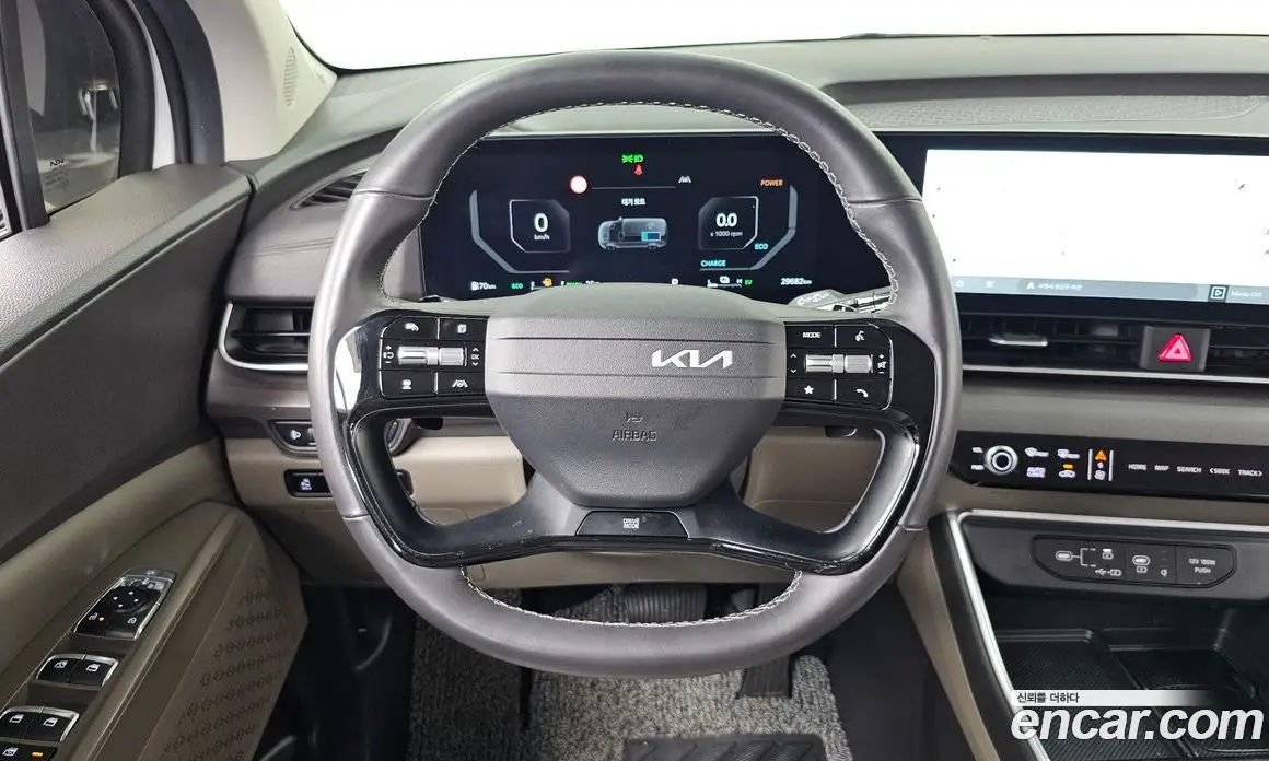 Kia Carnival 2025 1.6 автомат (гидро), фото 18