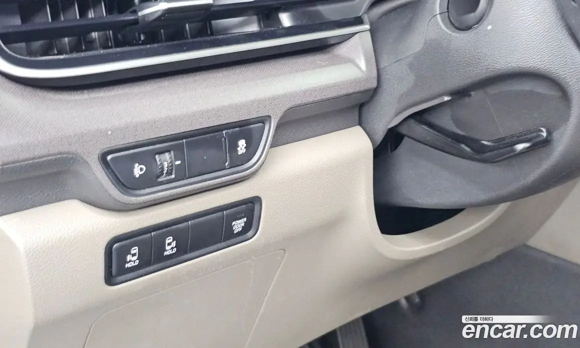 Kia Carnival 2025 1.6 автомат (гидро), фото 27