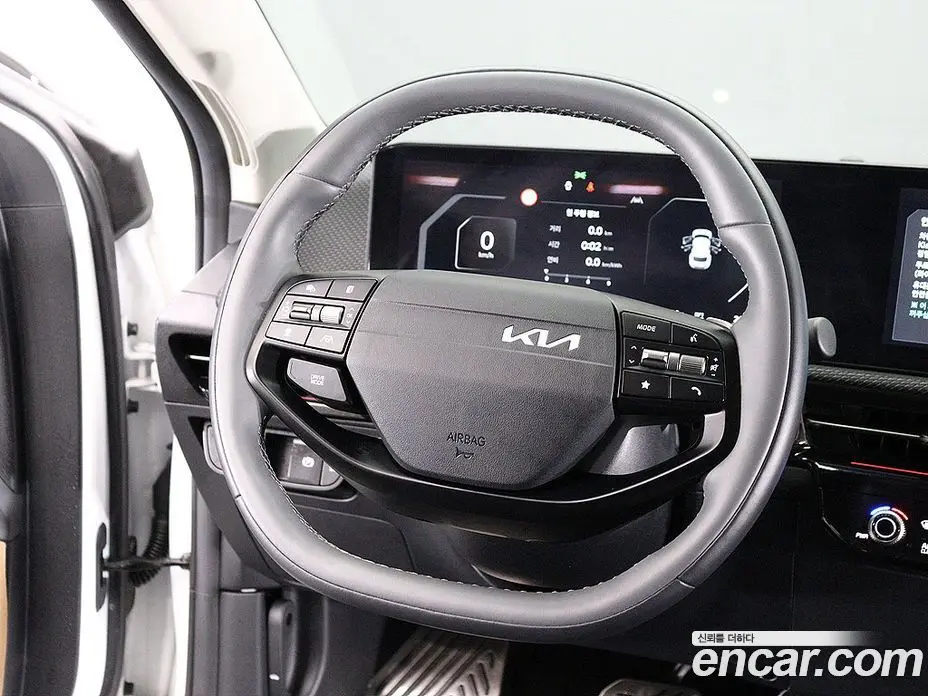 Kia EV6 2025 1.0 автомат (гидро), фото 15