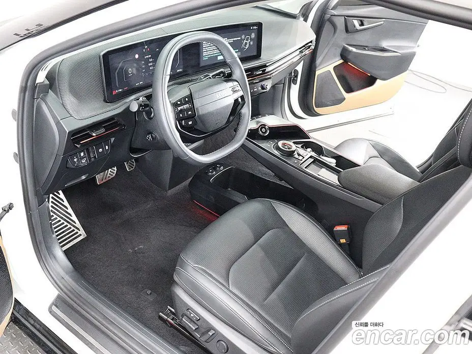 Kia EV6 2025 1.0 автомат (гидро), фото 17