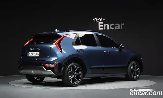 Kia Niro 2022 1.6 автомат (гидро), миниатюра 2