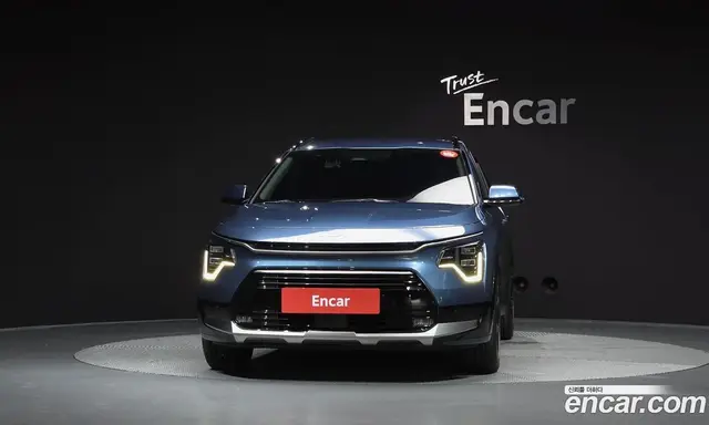 Kia Niro 2022 1.6 автомат (гидро), миниатюра 3