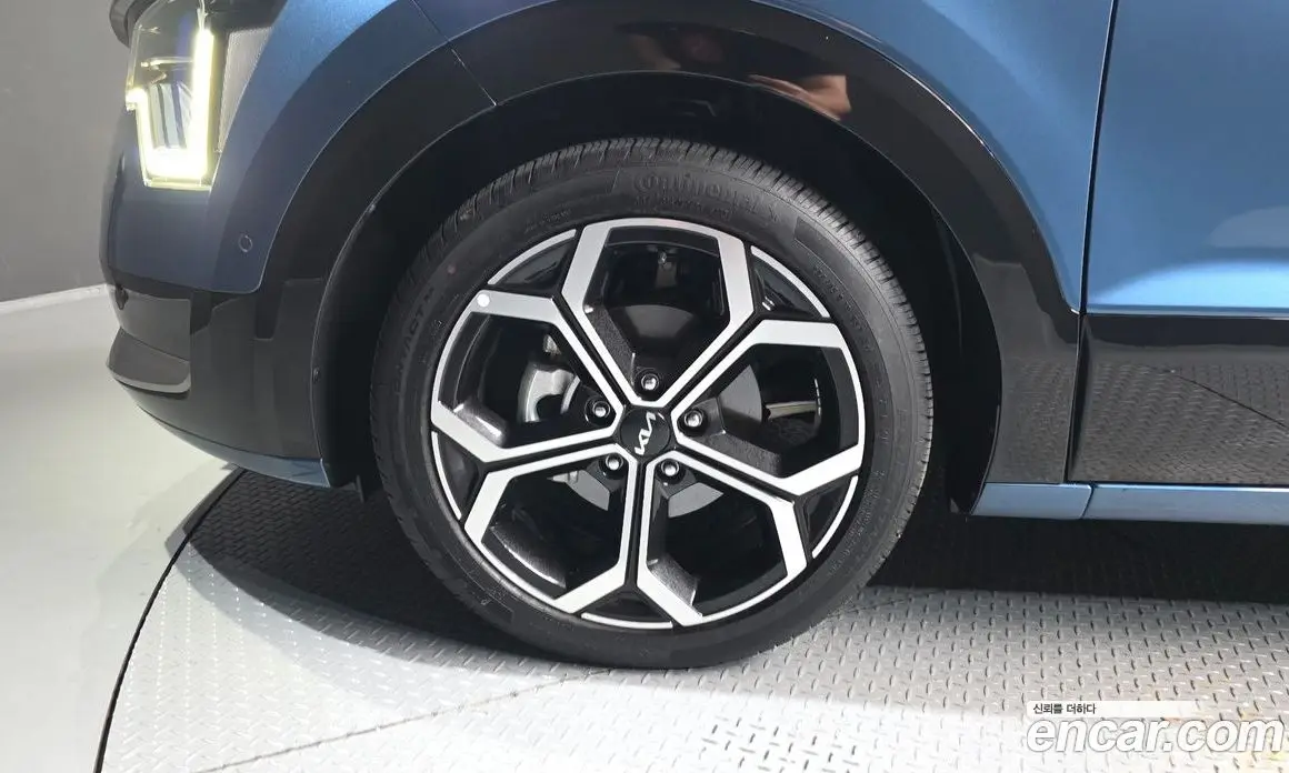 Kia Niro 2022 1.6 автомат (гидро), фото 5