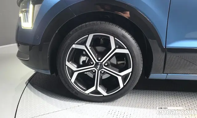 Kia Niro 2022 1.6 автомат (гидро), миниатюра 5
