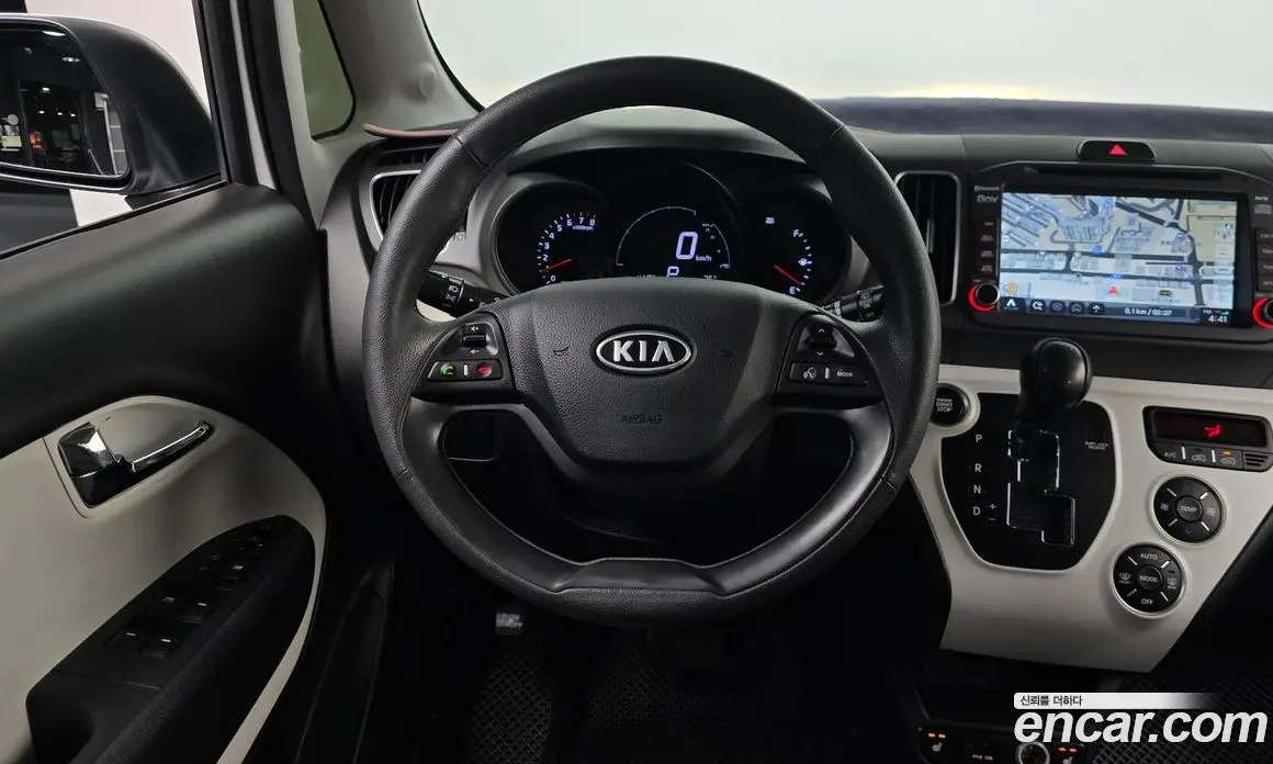 Kia Ray 2012 1.0 автомат (гидро), фото 12