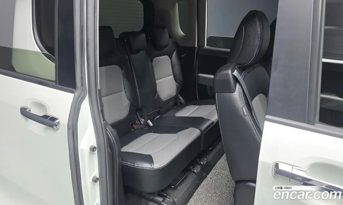 Kia Ray 2022 1.0 автомат (гидро), фото 18