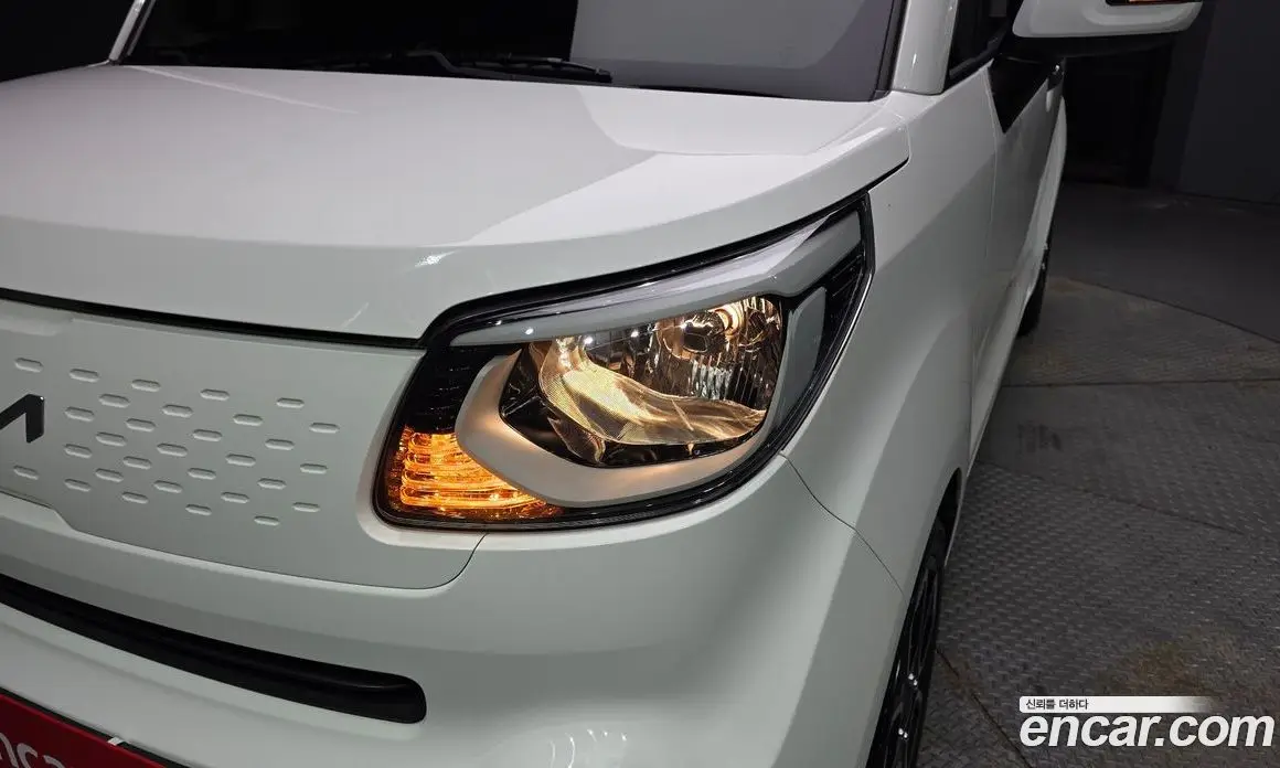 Kia Ray 2022 1.0 автомат (гидро), фото 8