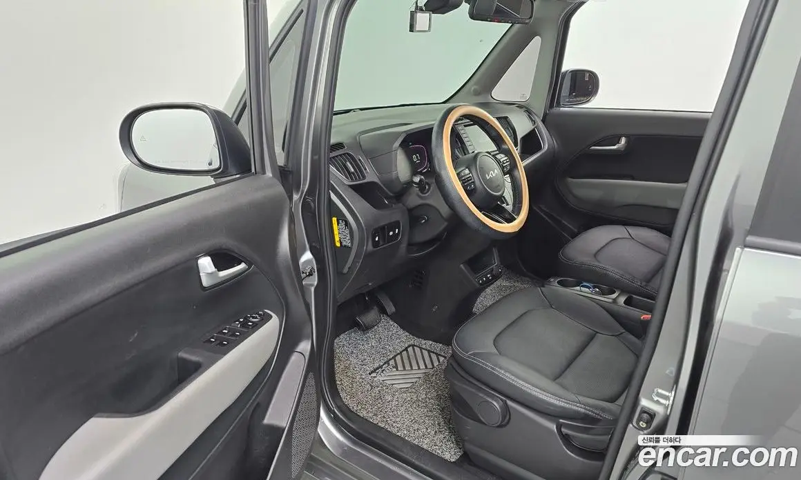 Kia Ray 2024 1.0 автомат (гидро), фото 13