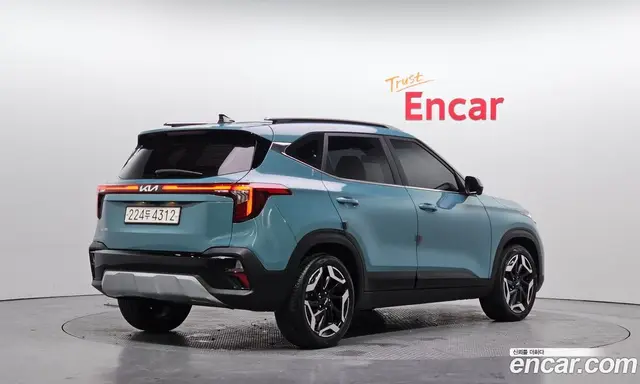 Kia Seltos 2022 2.0 автомат (гидро), миниатюра 2