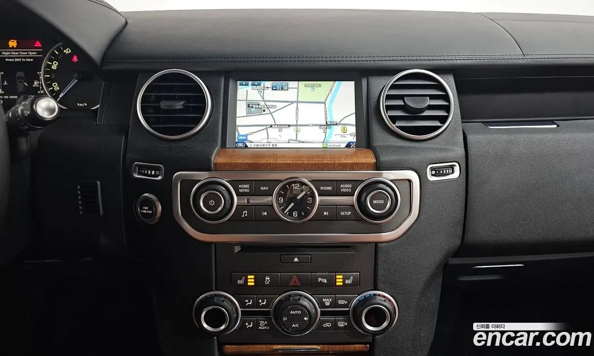 Land Rover Discovery 2016 3.0 автомат (гидро), фото 12