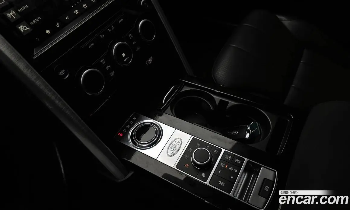 Land Rover Discovery 2018 3.0 автомат (гидро), фото 9