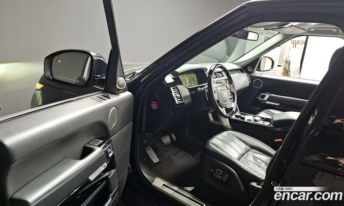 Land Rover Range Rover 2016 4.4 автомат (гидро), фото 10