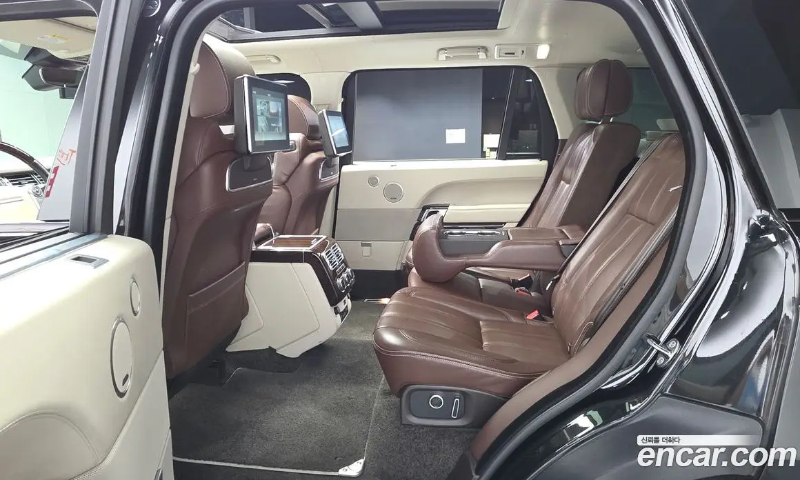 Land Rover Range Rover 2017 4.4 автомат (гидро), фото 11