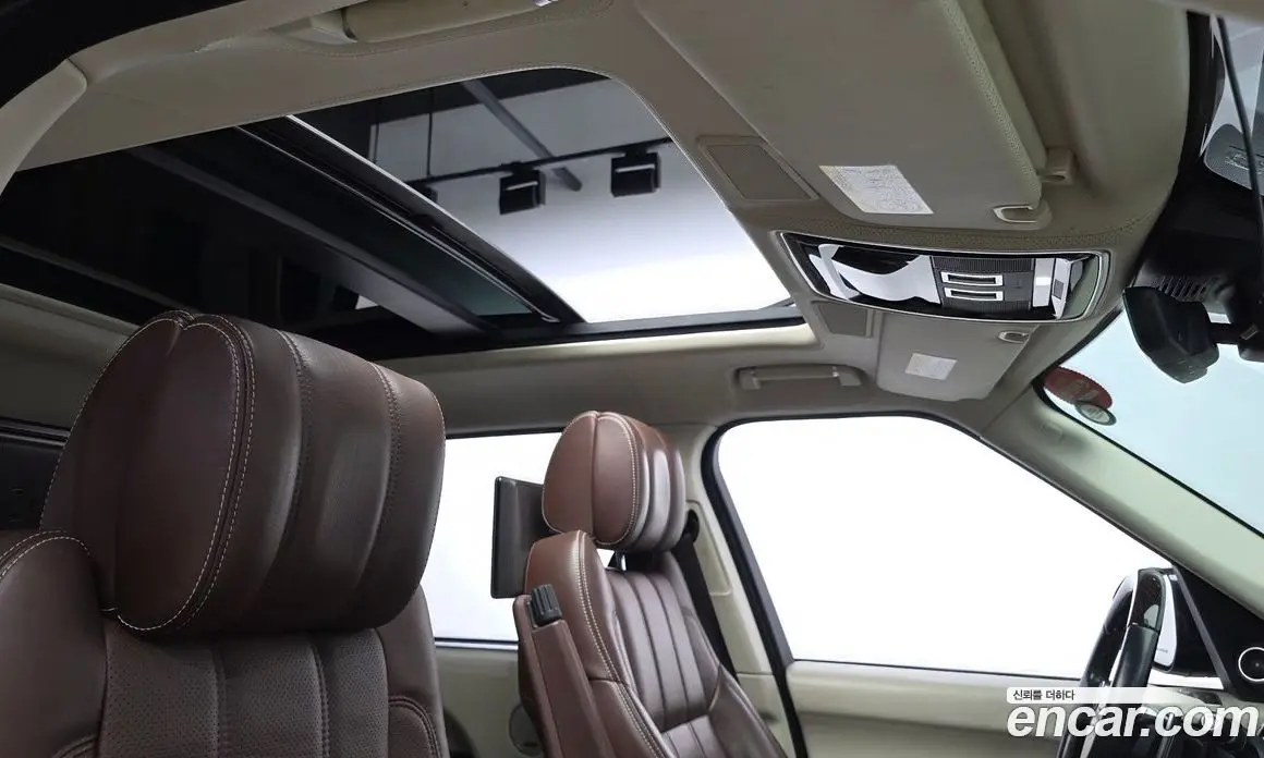 Land Rover Range Rover 2017 4.4 автомат (гидро), фото 20