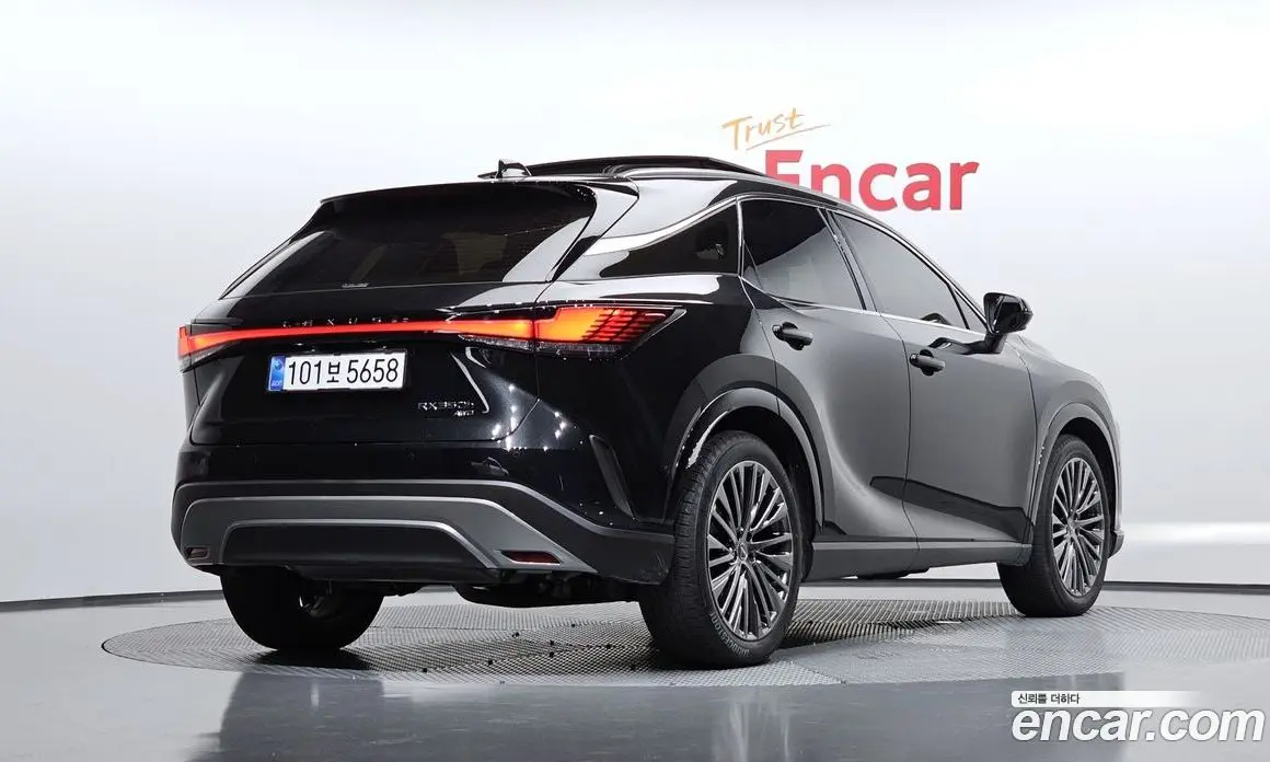 Lexus RX 2025 2.5 автомат (гидро), фото 2 Lexus RX 2025 2.5 автомат (гидро), фото 2