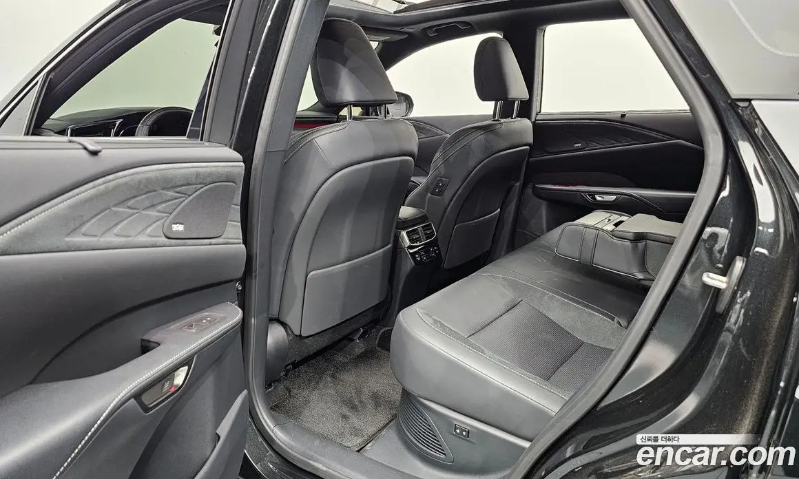 Lexus RX 2025 2.5 автомат (гидро), фото 18 Lexus RX 2025 2.5 автомат (гидро), фото 18