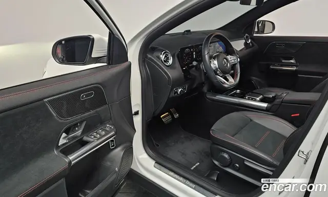 Mercedes-Benz GLA-Class 2022 2.0 автомат (гидро), миниатюра 11 Mercedes-Benz GLA-Class 2022 2.0 автомат (гидро), миниатюра 11